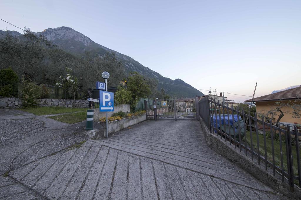 Hotel Vela Azzurra Navene Kültér fotó