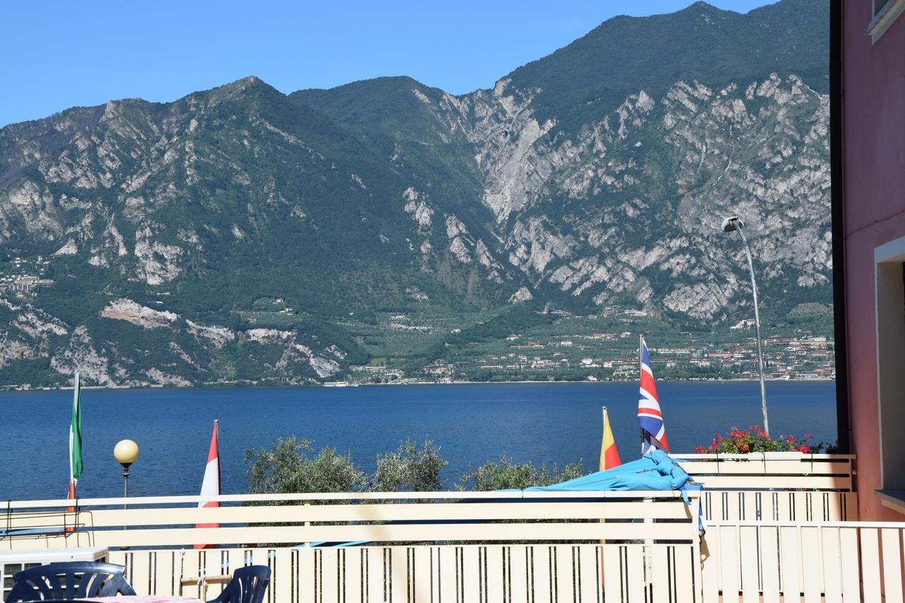 Hotel Vela Azzurra Navene Kültér fotó