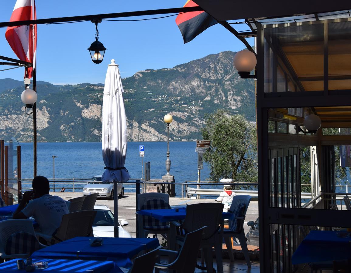 Hotel Vela Azzurra Navene Kültér fotó