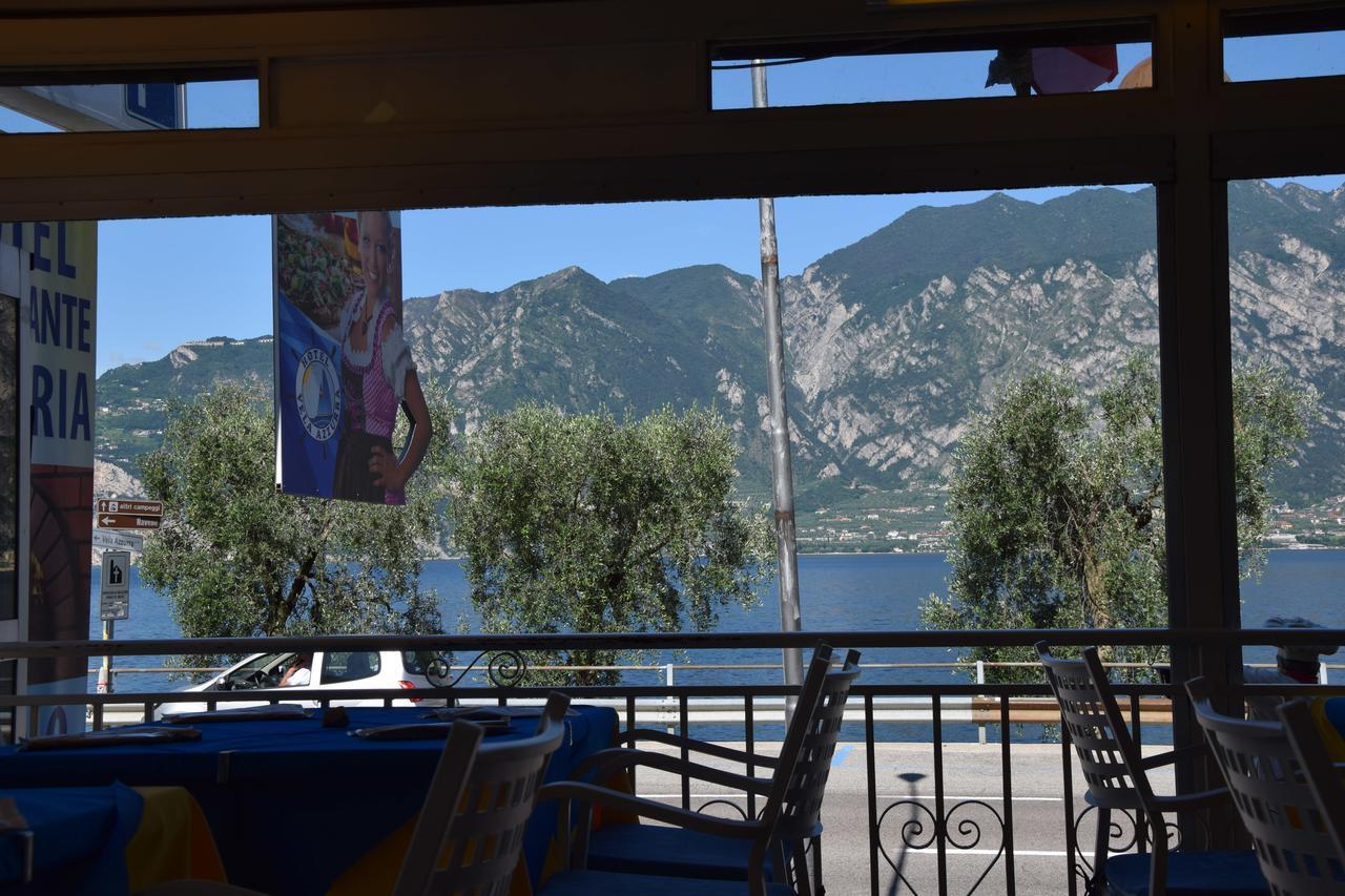 Hotel Vela Azzurra Navene Kültér fotó